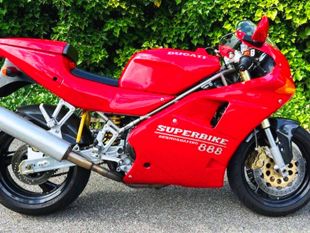 Ducati 888 Strada