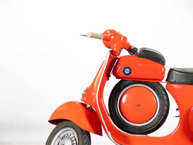 Piaggio Vespa 90