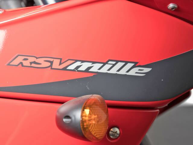 Aprilia RSV 1000 R