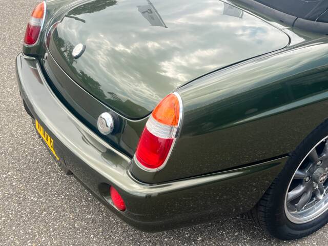 MG RV8