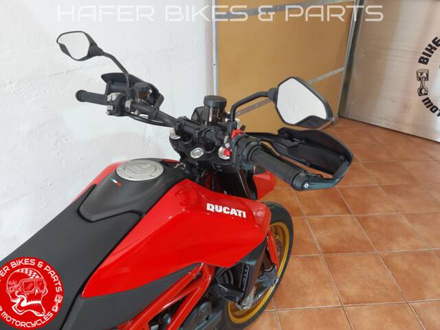 Ducati Hypermotard 950