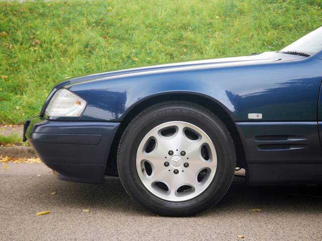 Mercedes-Benz SL 320