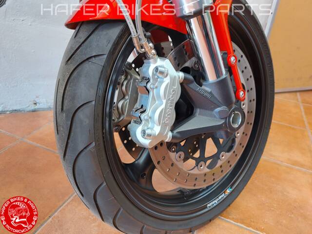 Ducati Monster 696 Plus