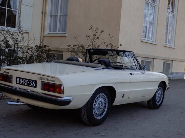 Alfa Romeo 2000 Spider Veloce