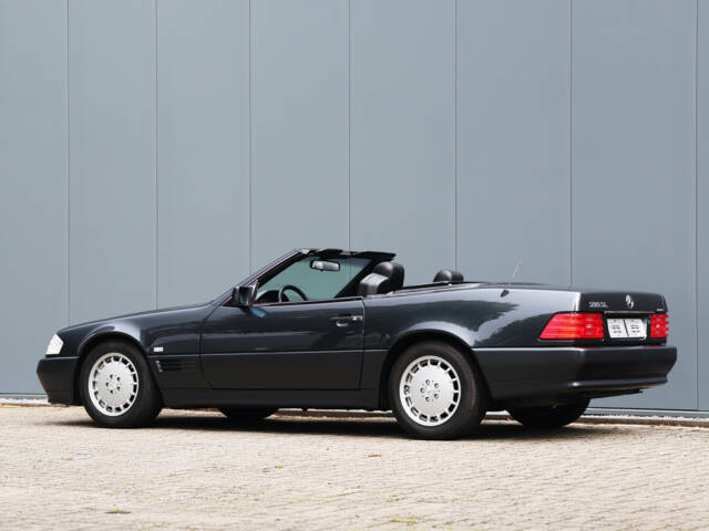 Image 1/37 of Mercedes-Benz 500 SL (1992)