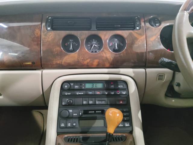 Jaguar XK8 4.0