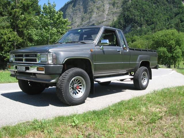 Bild 1/6 von Toyota Hilux (1988)