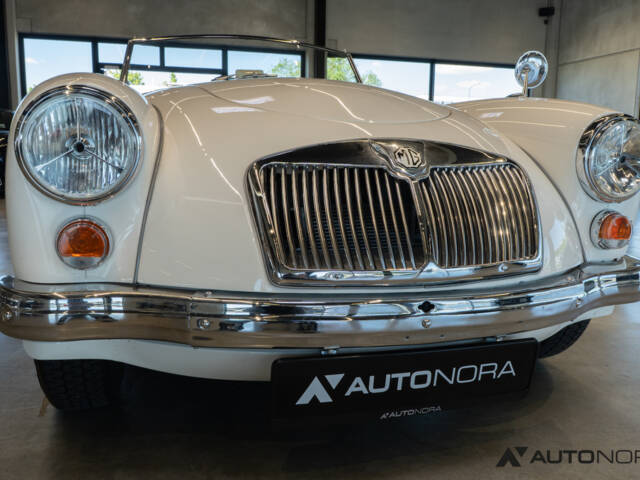 MG MGA 1600