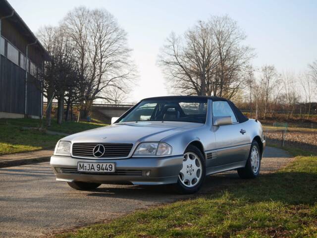 Imagen 1/26 de Mercedes-Benz SL 320 (1993)