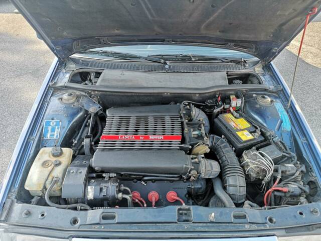 Lancia Thema 8.32