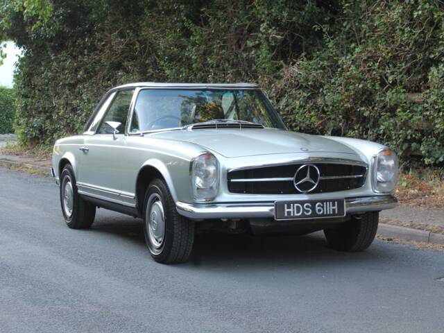 Immagine 1/23 di Mercedes-Benz 280 SL (1970)