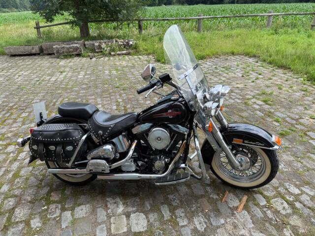 Harley-Davidson FLSTN Heritage Softail Classic
