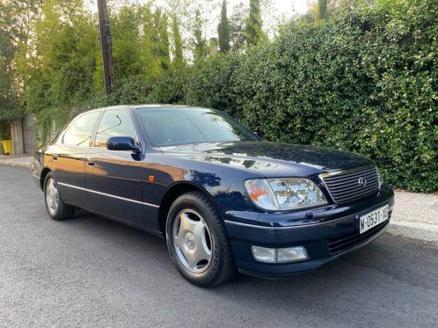 Bild 1/9 von Lexus LS 400 (1999)