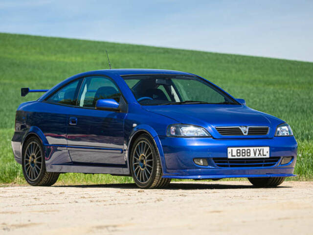 Image 1/39 of Vauxhall Astra 2.0 Turbo "888 Edition" (2002)