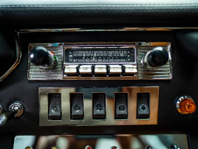 Maserati Mistral 3700