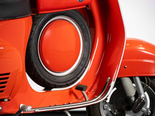 Piaggio Vespa 90