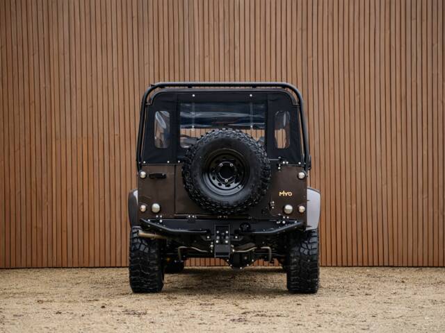 Land Rover 110