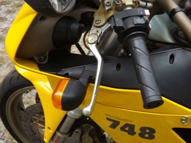 Ducati 748 Biposto