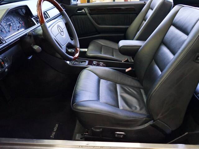 Mercedes-Benz E 320 "Final Edition"