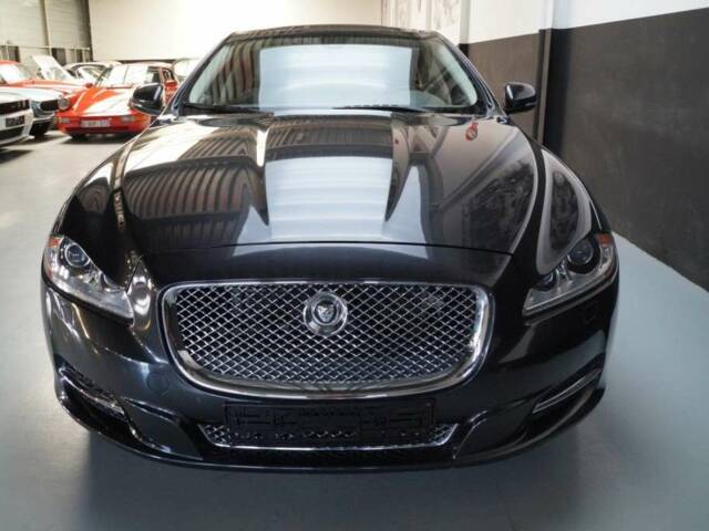 Jaguar XJ 5.0