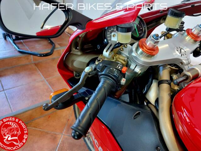 Ducati 916
