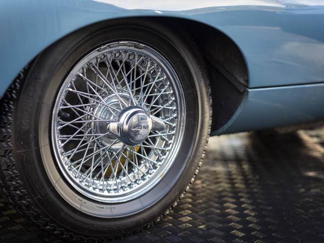 Jaguar E-Type 4.2