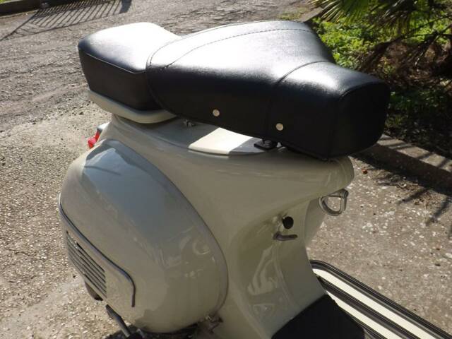 Piaggio Vespa 150 GL