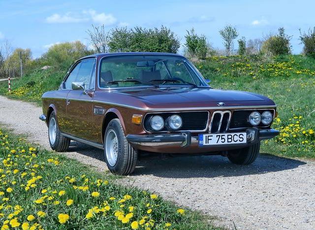 Image 1/9 of BMW 2,5 CS (1975)