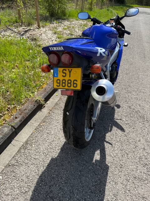 Yamaha YZF 1000 R1