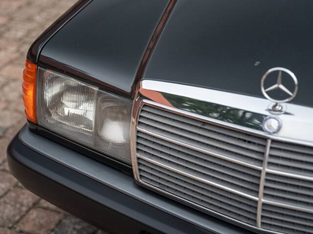 Mercedes-Benz 190 E