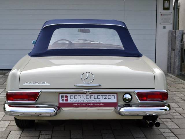 Mercedes-Benz 230 SL