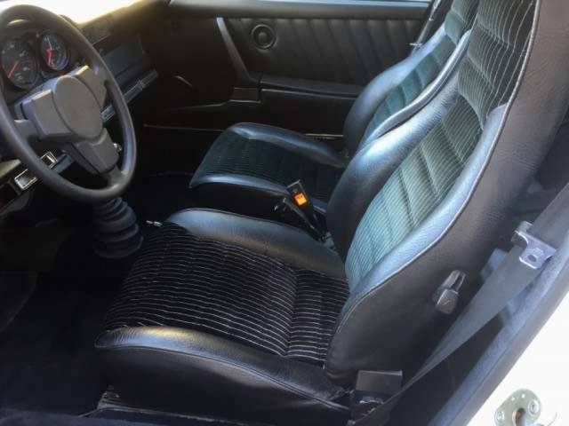 Porsche 911 Carrera 3.0