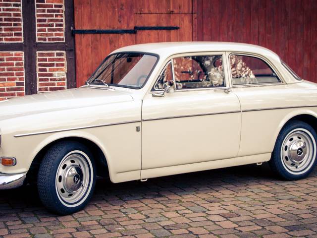 Image 1/25 of Volvo P 121 (1966)