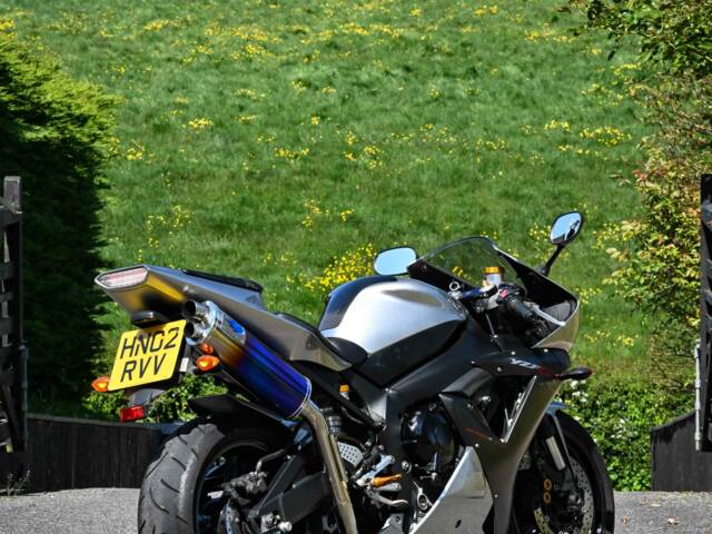 Yamaha YZF-R1