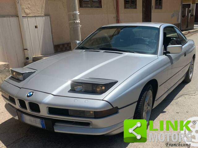 Image 1/10 de BMW 850i (1990)