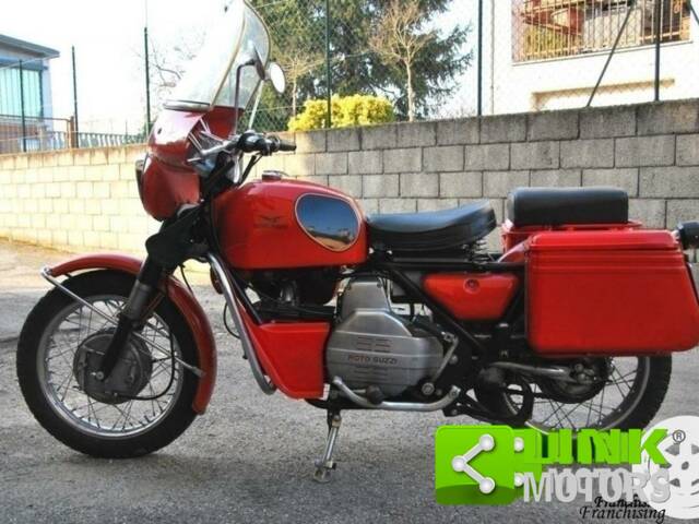 Afbeelding 1/10 van Moto Guzzi DUMMY (1972)