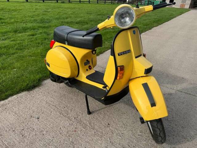 Piaggio Vespa Cosa 125
