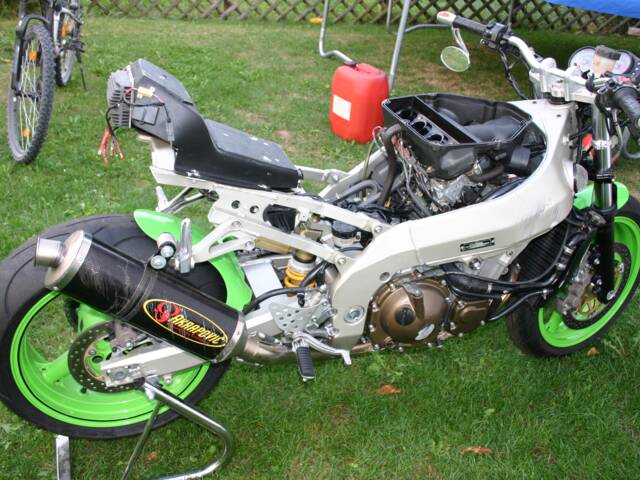 Kawasaki ZX-9R