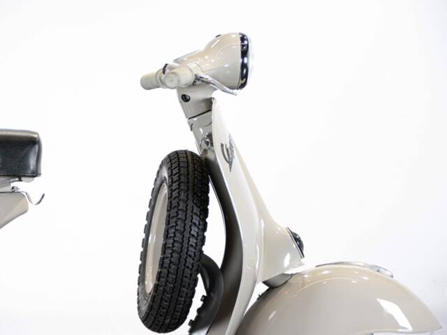 Piaggio Vespa 125