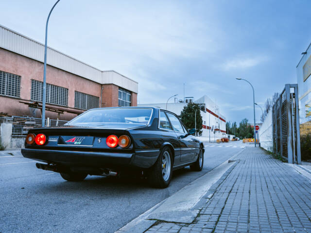 Ferrari 400i