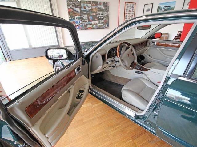 Jaguar XJ6 3.2 Executive