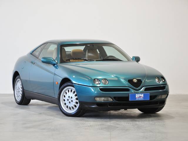 Image 1/50 of Alfa Romeo GTV 2.0 V6 Turbo (1998)