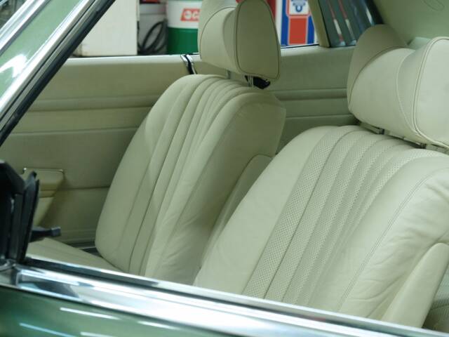Mercedes-Benz 350 SLC