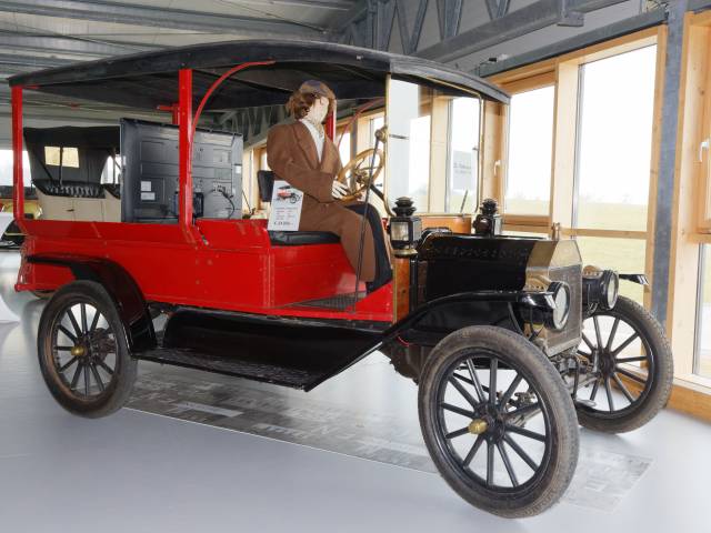 Image 1/7 de Ford Model T Depot Hack (1912)