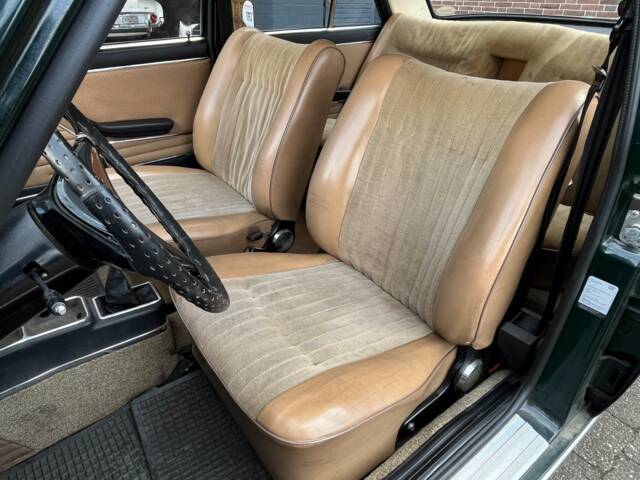 Audi 100 LS