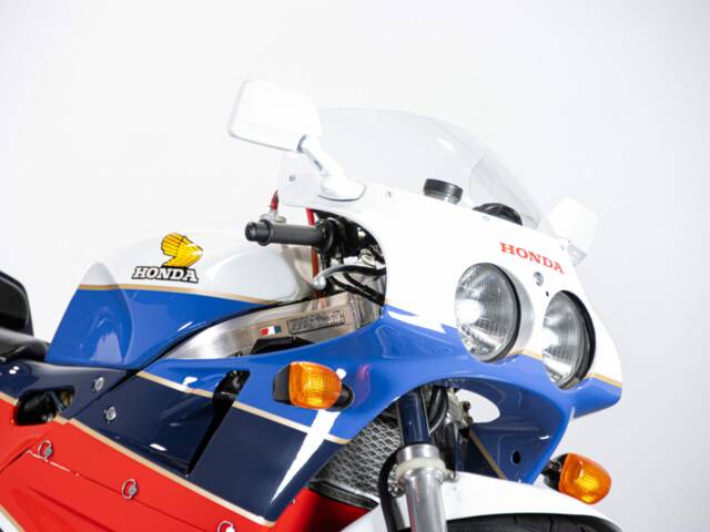 Honda VFR 750R RC 30
