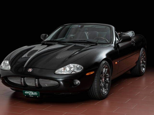 Jaguar XKR