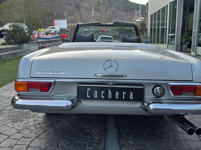 Mercedes-Benz 280 SL