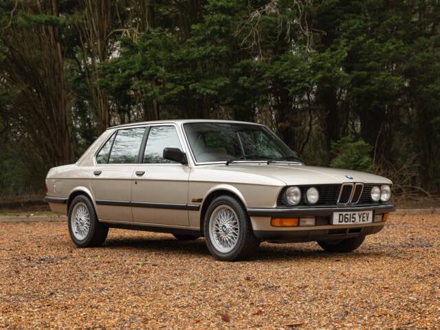 Image 1/50 of BMW 525e (1987)