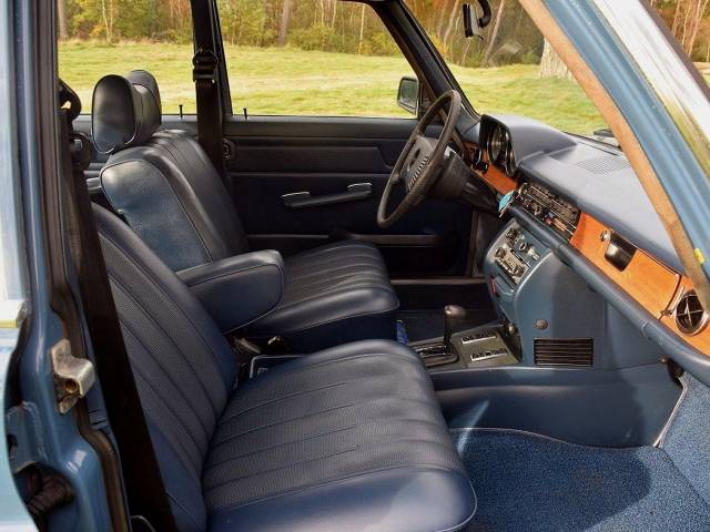 Mercedes-Benz 280